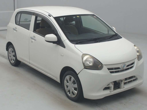 2012 Daihatsu Mira es LA310S[2]