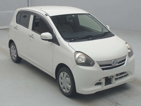 2012 Daihatsu Mira es LA310S[2]