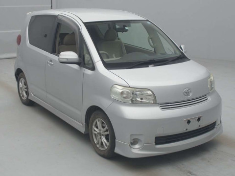 2007 Toyota Porte NNP15[2]