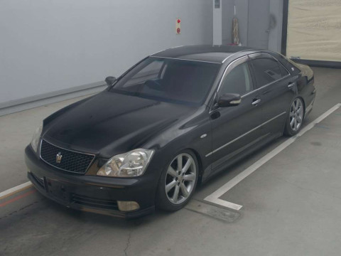 2004 Toyota Crown GRS182[0]