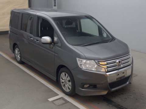 2010 Honda Step WGN Spada RK5[2]