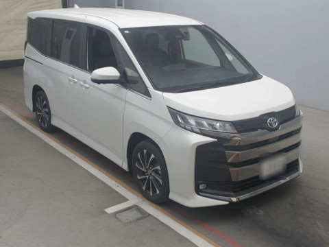 2023 Toyota Noah ZWR90W[2]