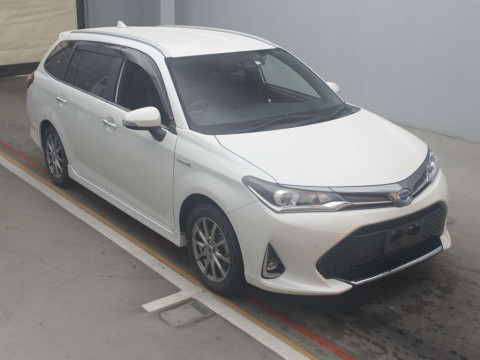 2018 Toyota Corolla Fielder NKE165G[2]