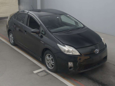 2011 Toyota Prius ZVW30[2]