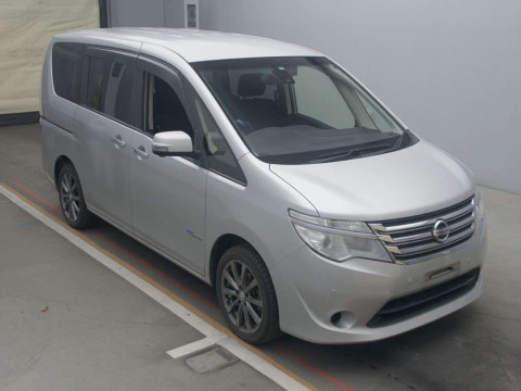 2014 Nissan Serena HC26[2]