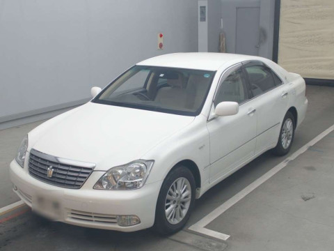 2005 Toyota Crown GRS180[0]