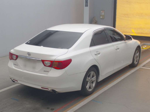 2010 Toyota Mark X GRX130[1]