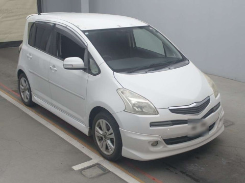 2006 Toyota Ractis NCP100[2]