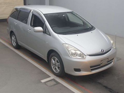 2006 Toyota Wish ZNE10G[2]