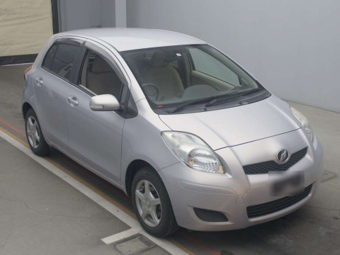 2009 Toyota Vitz KSP90[2]