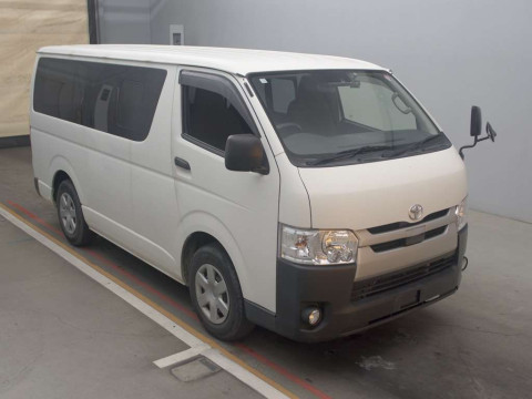 2018 Toyota Hiace Van GDH201V[2]