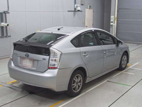 2010 Toyota Prius ZVW30[1]