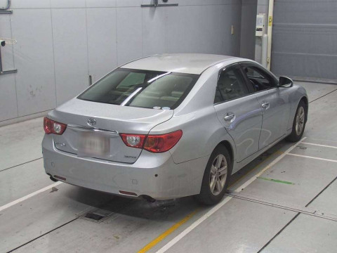 2010 Toyota Mark X GRX130[1]