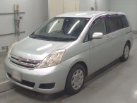 2010 Toyota Isis