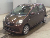 2012 Daihatsu Mira es