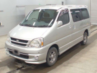 2002 Toyota Touring Hiace