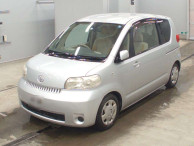 2005 Toyota Porte