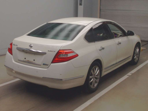 2011 Nissan Teana J32[1]