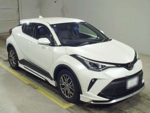 2020 Toyota C-HR NGX50[2]