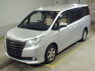 2014 Toyota Noah