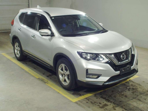 2018 Nissan X-Trail HNT32[2]