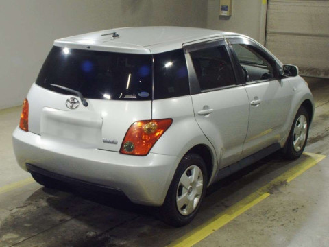 2003 Toyota IST NCP65[1]