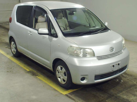 2008 Toyota Porte NNP15[2]