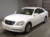 2004 Toyota Crown