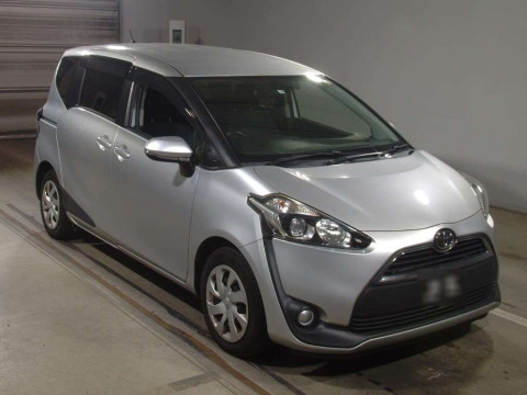 2017 Toyota Sienta NSP170G[2]