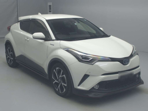 2018 Toyota C-HR ZYX10[2]