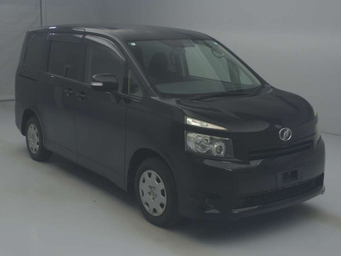 2008 Toyota Voxy ZRR70G[2]