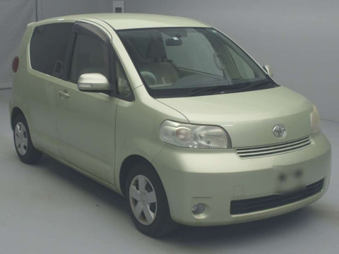 2012 Toyota Porte NNP10[2]