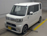 2015 Daihatsu Wake