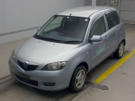 2003 Mazda Demio