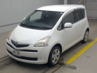 2005 Toyota Ractis