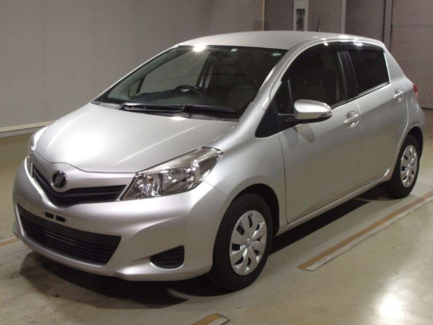 2014 Toyota Vitz NSP130[0]