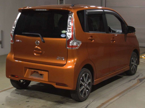 2018 Nissan DAYZ B21W[1]