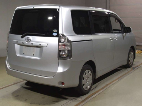 2008 Toyota Voxy ZRR70G[1]