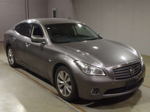 2013 Nissan Fuga Y51[2]