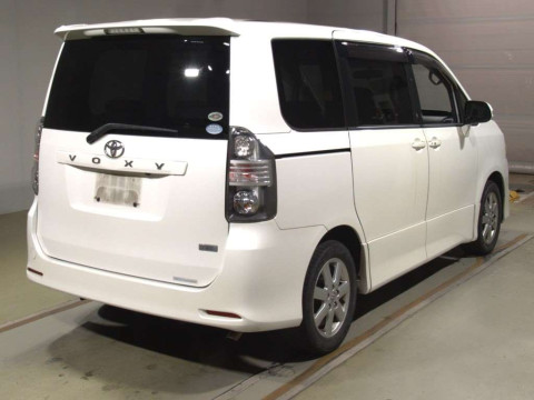 2010 Toyota Voxy ZRR70W[1]