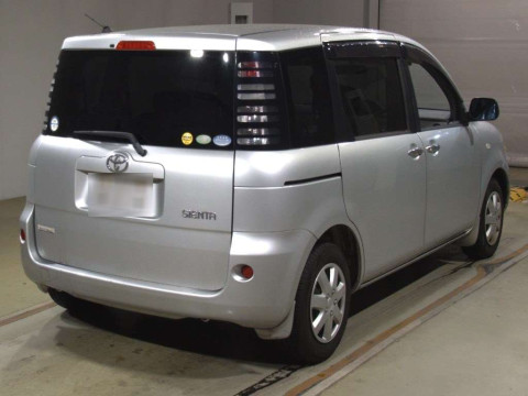 2006 Toyota Sienta NCP81G[1]