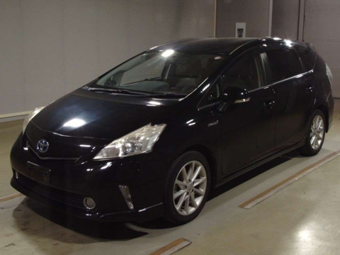 2013 Toyota Prius alpha ZVW41W[0]