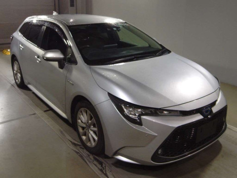 2019 Toyota Corolla Touring Wagon ZWE214W[2]