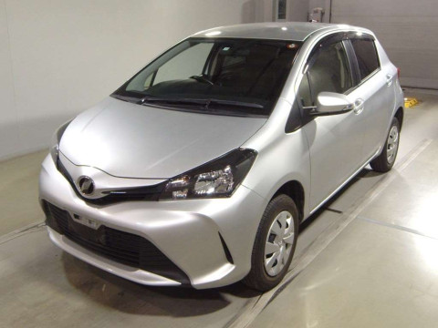 2015 Toyota Vitz NSP135[0]