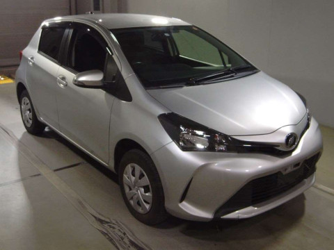 2015 Toyota Vitz NSP135[2]