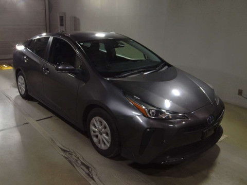 2022 Toyota Prius ZVW55[2]