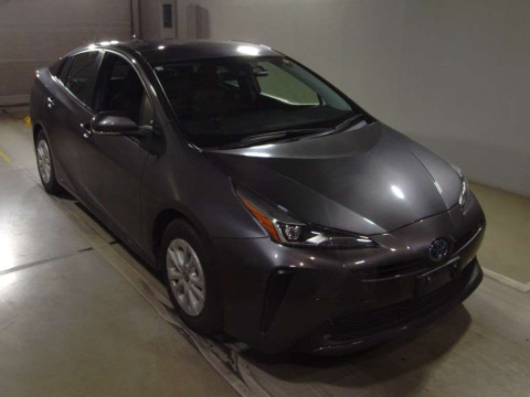 2022 Toyota Prius ZVW55[2]