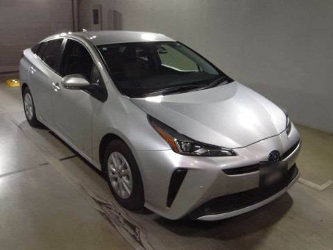 2022 Toyota Prius ZVW55[2]