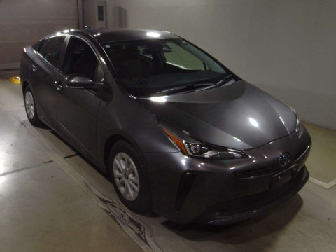 2022 Toyota Prius ZVW55[2]