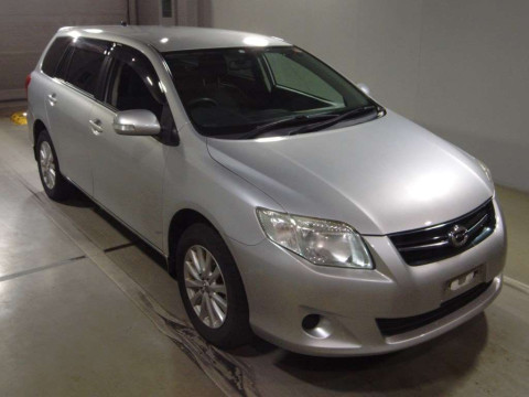 2010 Toyota Corolla Fielder NZE144G[2]